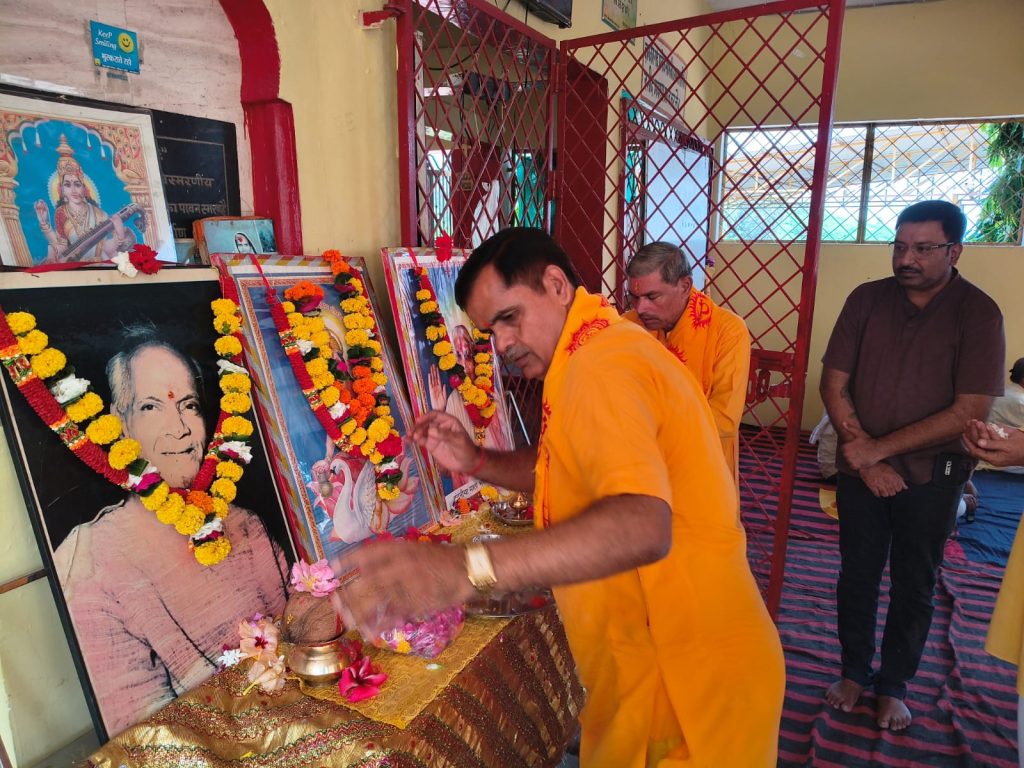 राजुल शेखर बने मुख्य प्रबंध ट्रस्टी आलोक मोदी बने कार्यकारिणी संयोजक , गायत्री प्रज्ञा पीठ निवाड़ी के नए गायत्री ट्रस्ट मंडल एवं कार्यकारिणी का गठन
